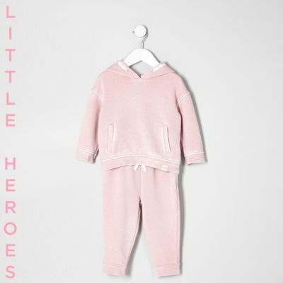 Mini girls pink hoodie and jogger set